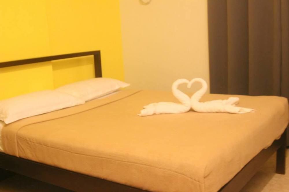 Negrense Suites Bacolod Zewnętrze zdjęcie