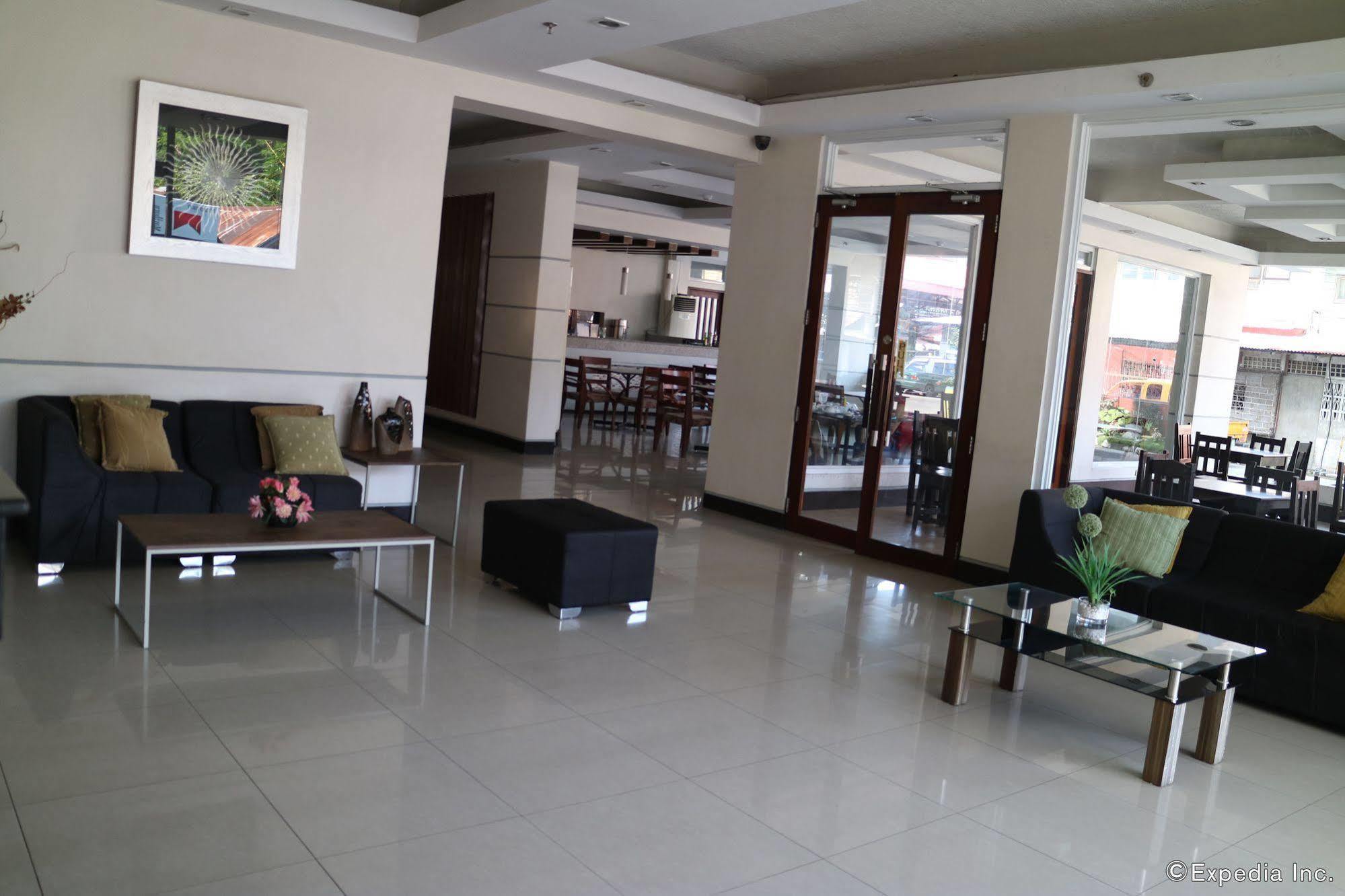 Negrense Suites Bacolod Zewnętrze zdjęcie