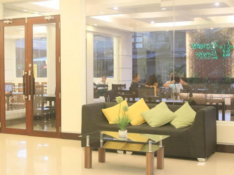 Negrense Suites Bacolod Zewnętrze zdjęcie
